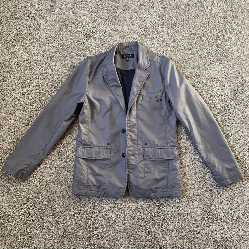 Forever 21  Men’s Gray Blazer With Front Pockets And Button Closure  Size M